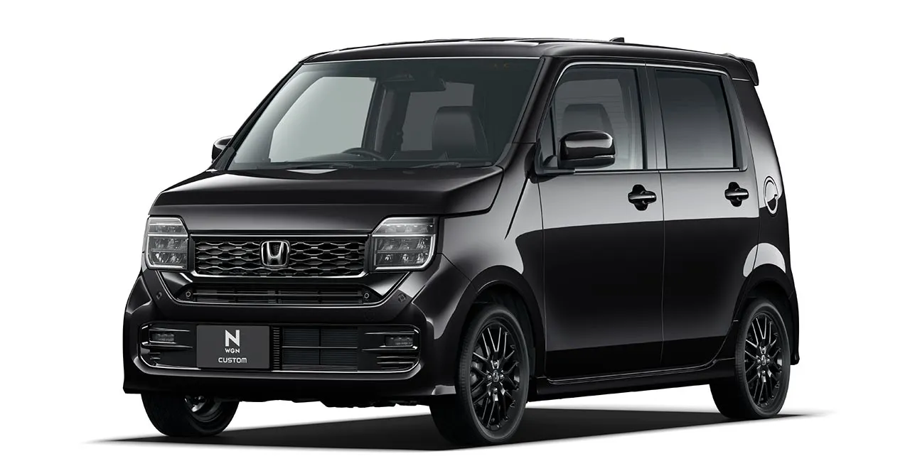 N-WGN カスタム 新型の外観