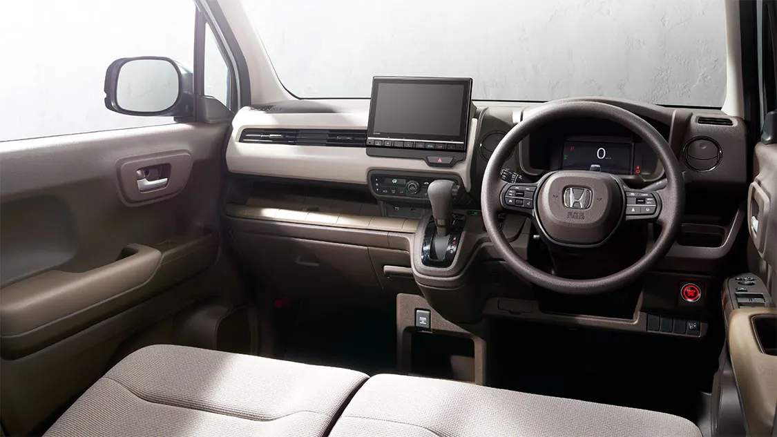 N-WGN 軽じゃない上質感