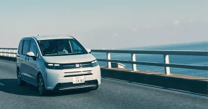 フリードガソリン後悔する前に確認|ガソリン車で十分な条件とは